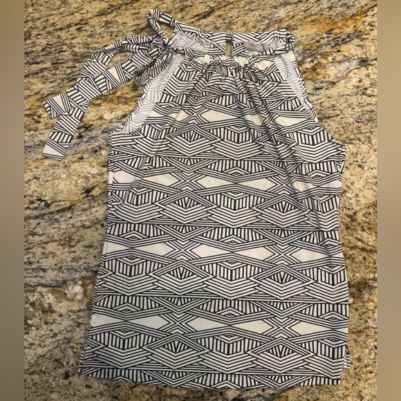 Ellie Kai Tops - Ellie Kai Women Black/White Sleeveless Keyhole Printed Blouse Top Size 2